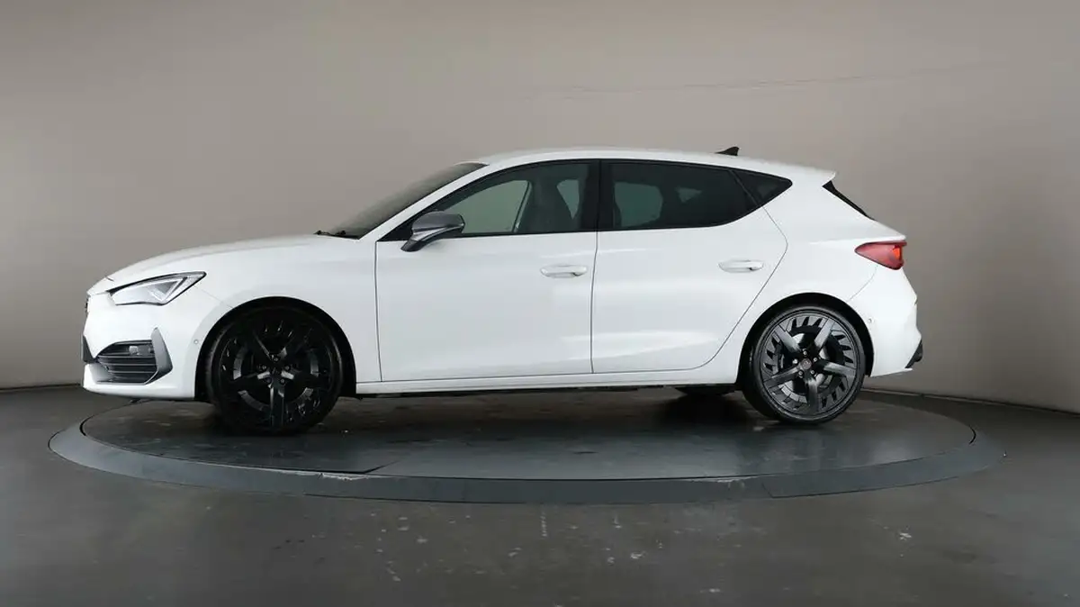 2023-cupra-leon-nf-20-tsi-vz3-300ps-hatchback-big-36