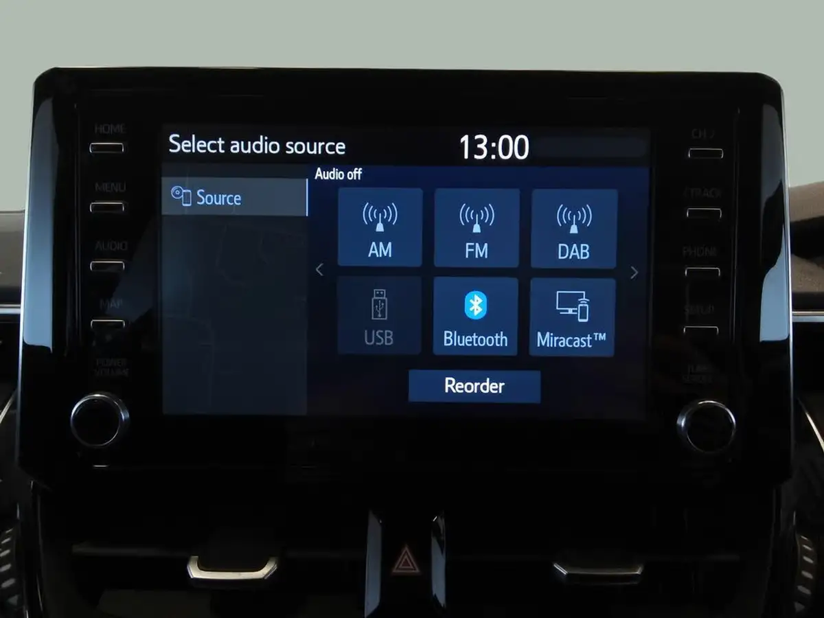 2021-toyota-corolla-18-vvt-i-gr-sport-17in-alloy-wheelstrk-touring-sports-big-16
