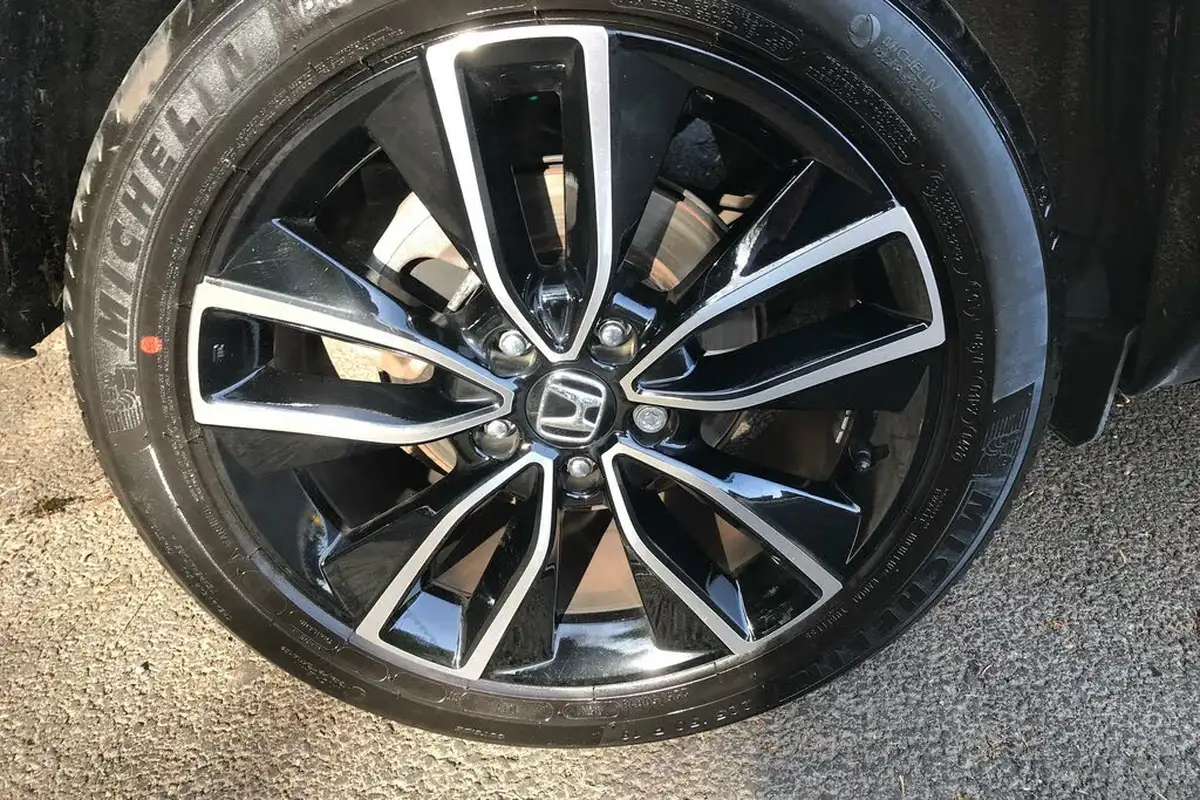 2022-honda-hr-v-15-i-mmd-advance-big-2