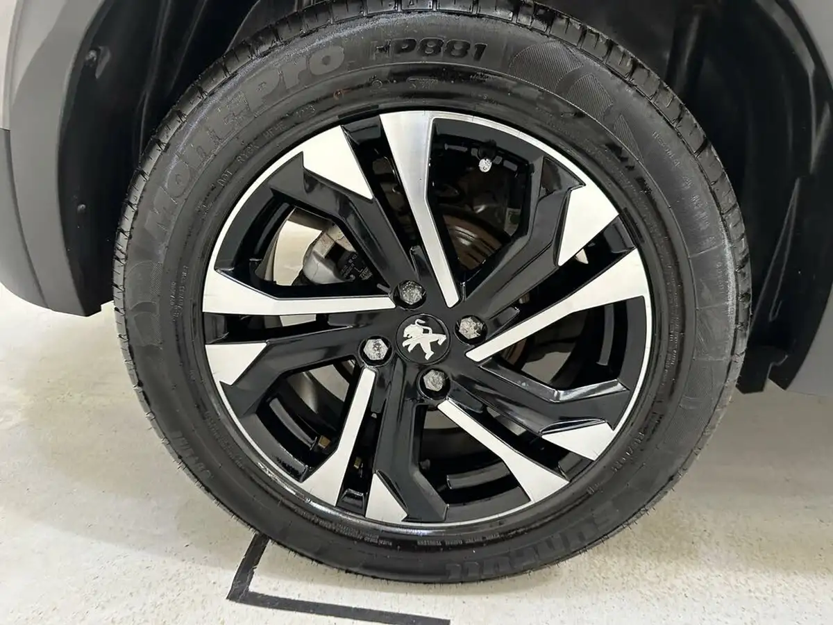 2022-peugeot-2008-suv-12-puretech-gt-big-33