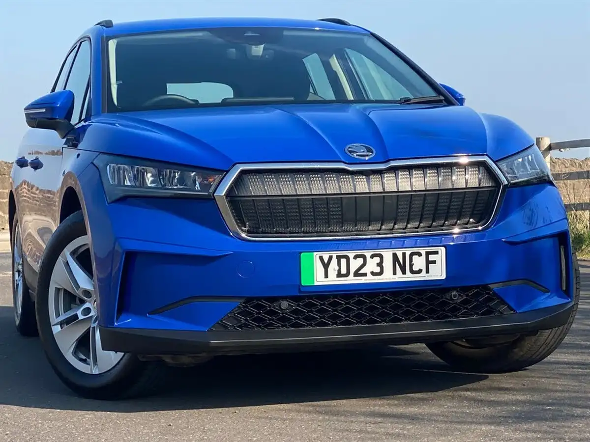 2023-skoda-enyaq-e-60-big-0