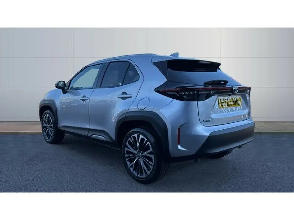 2022-toyota-yaris-cross-15-vvt-i-excel-big-1