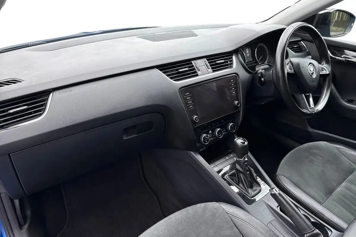 2020-skoda-octavia-15-tsi-se-l-hatchback-dsg-big-8