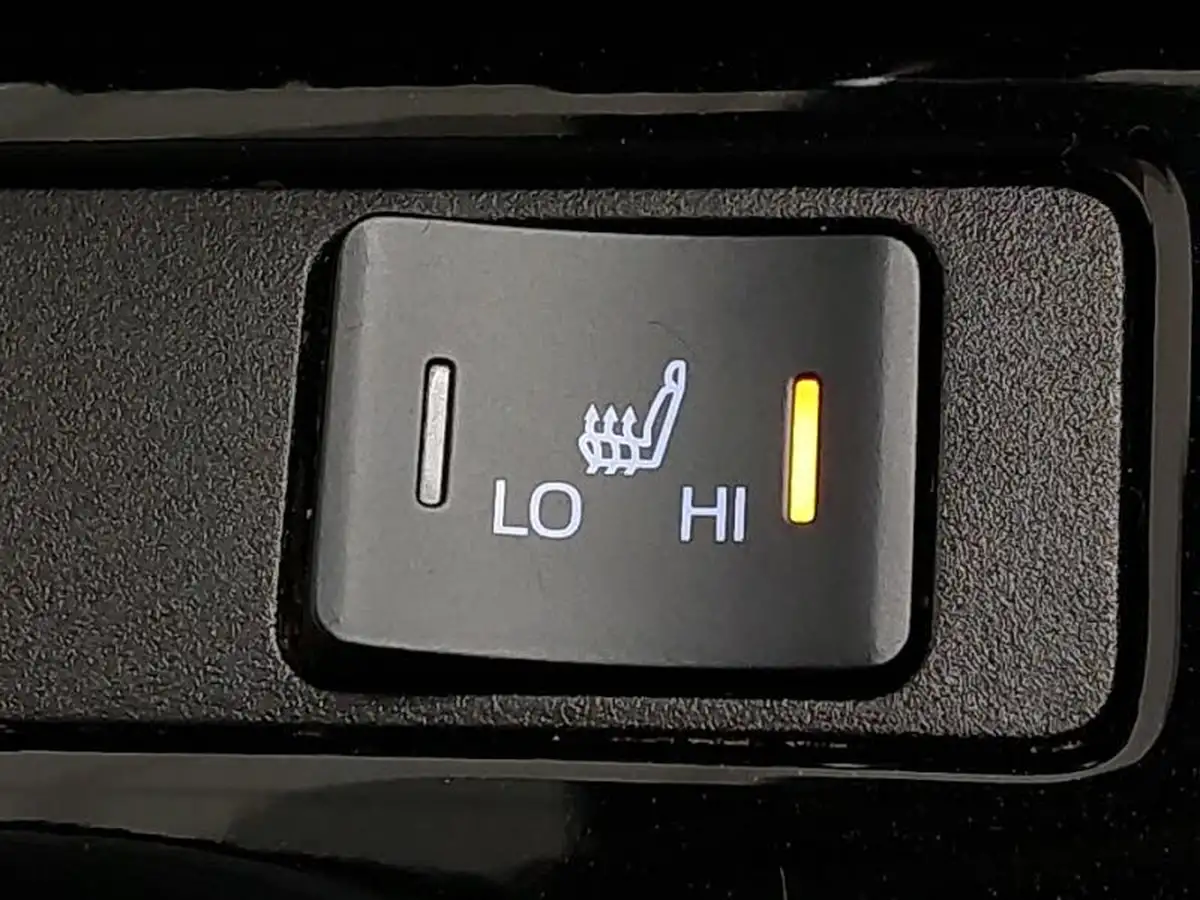 2022-toyota-prius-18-vvt-i-business-edition-plus-cvt-big-17