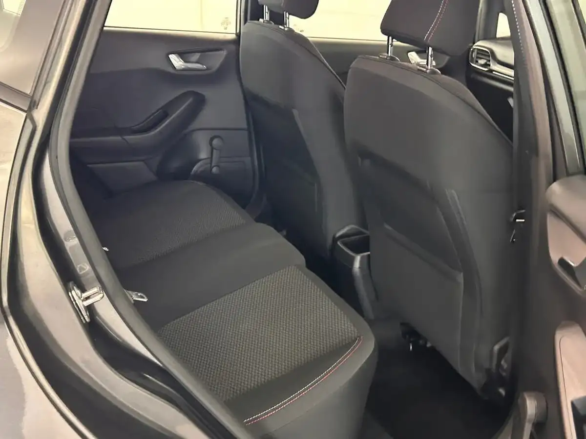 2018-ford-fiesta-10t-st-line-140ps-5d-big-24