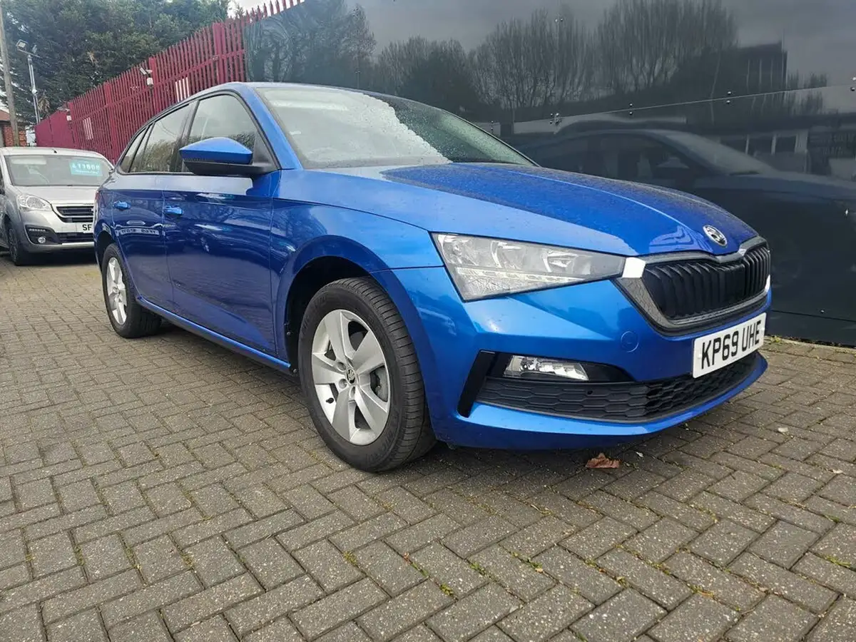 2019-skoda-scala-10-tsi-se-115ps-big-3