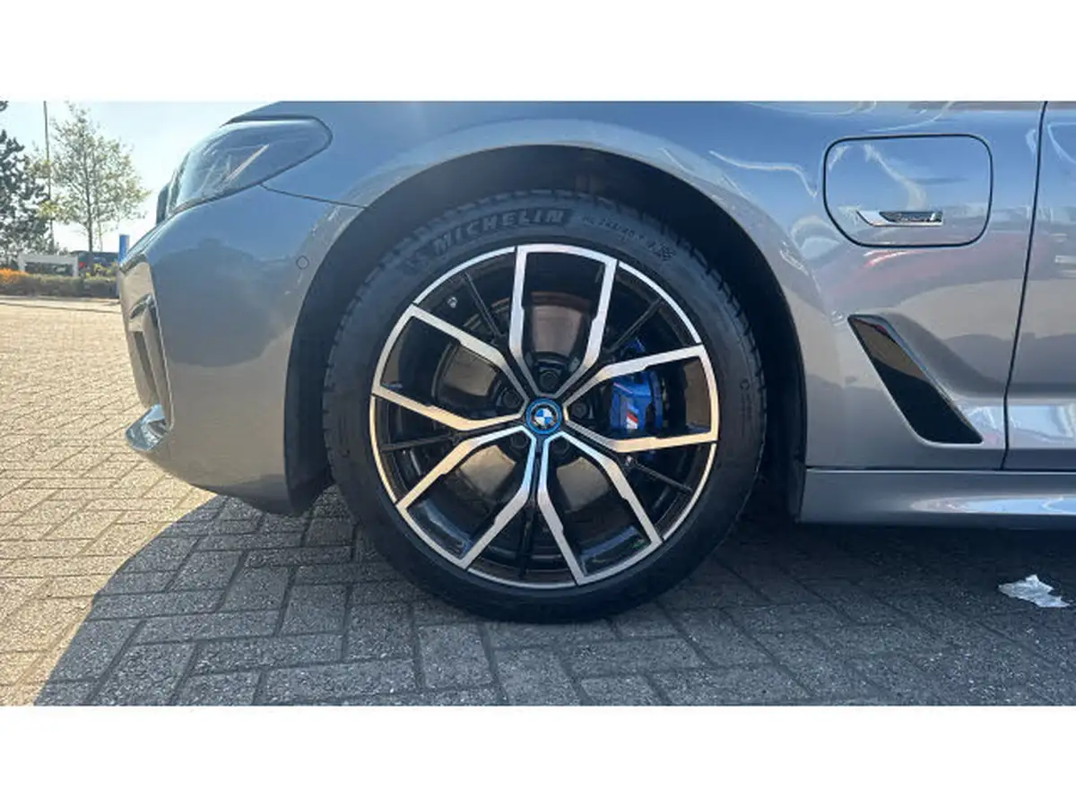 2023-bmw-5-series-20-530e-m-sport-292bhp-touring-5d-big-42