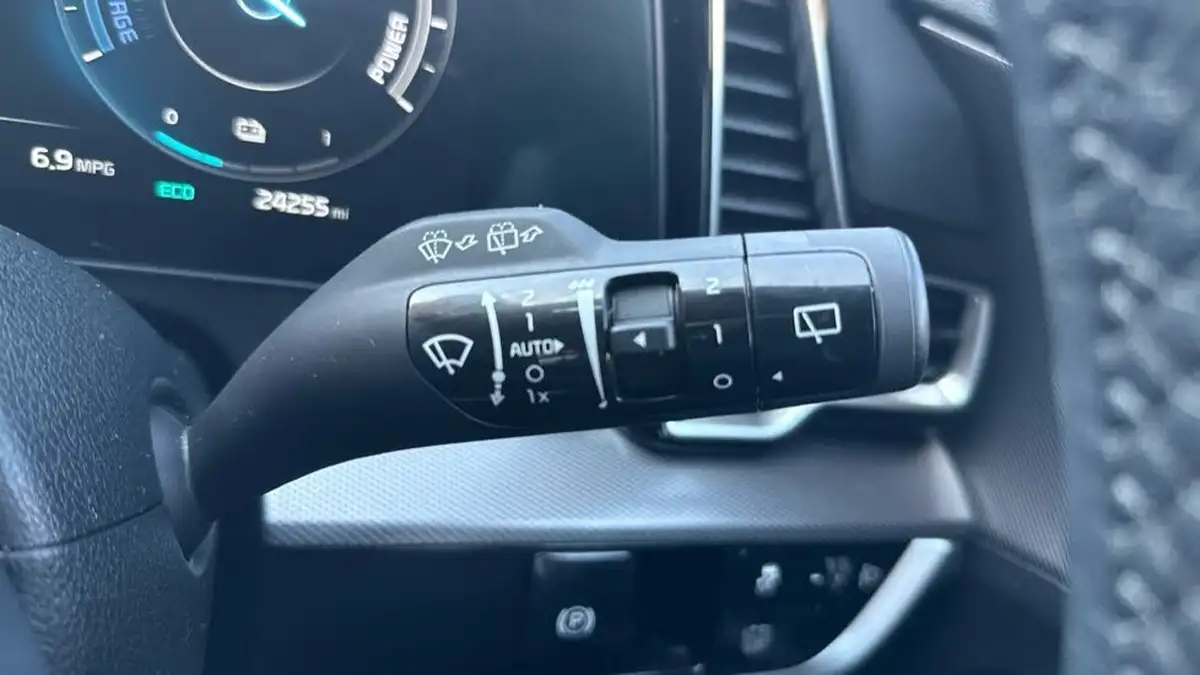 2023-kia-sportage-16-t-gdi-3-226bhp-hev-auto-big-37