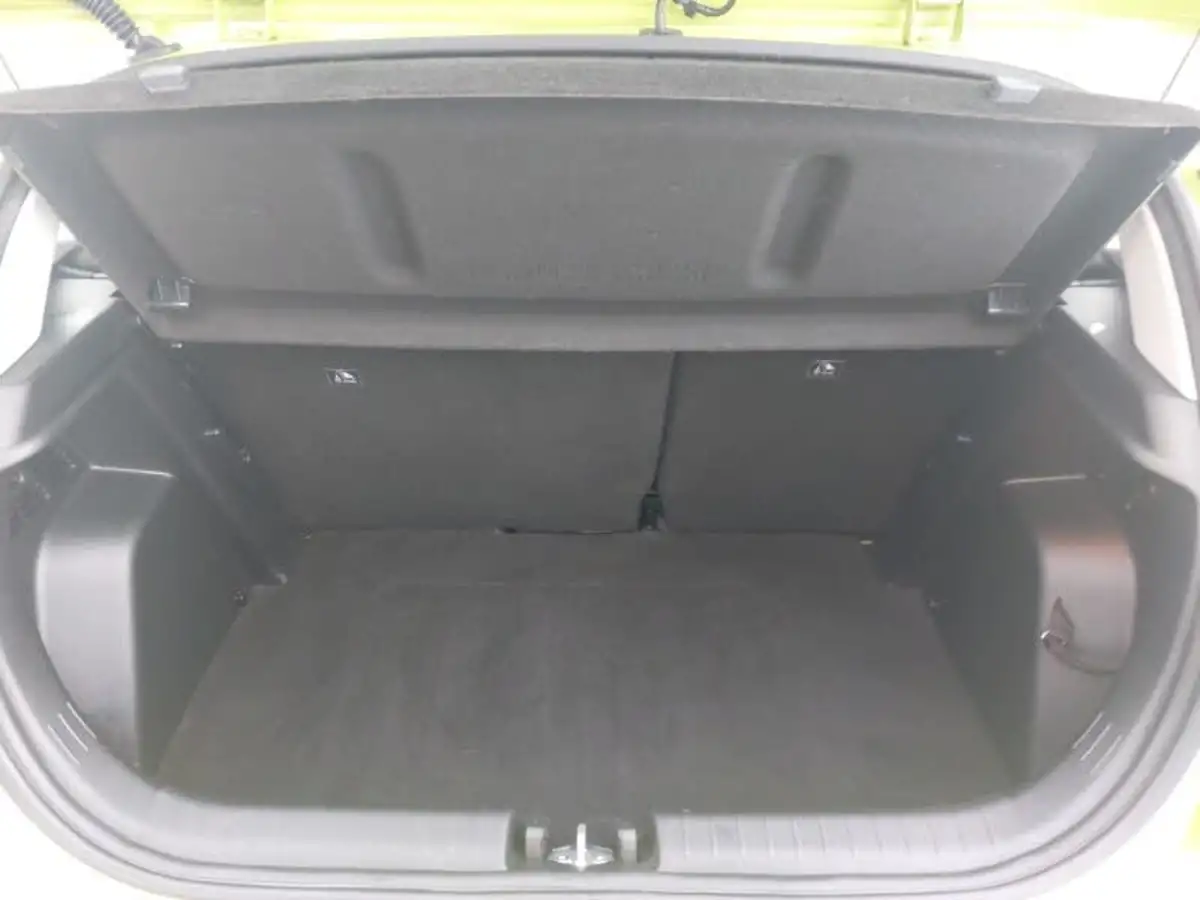 2024-hyundai-i20-10-t-gdi-advance-big-7