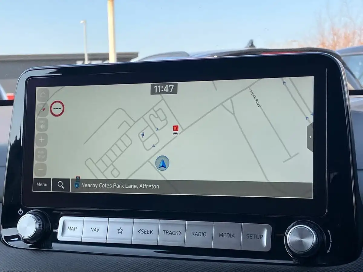 2023-hyundai-kona-e-ultimate-204ps-64kwh-105kw-obc-big-10