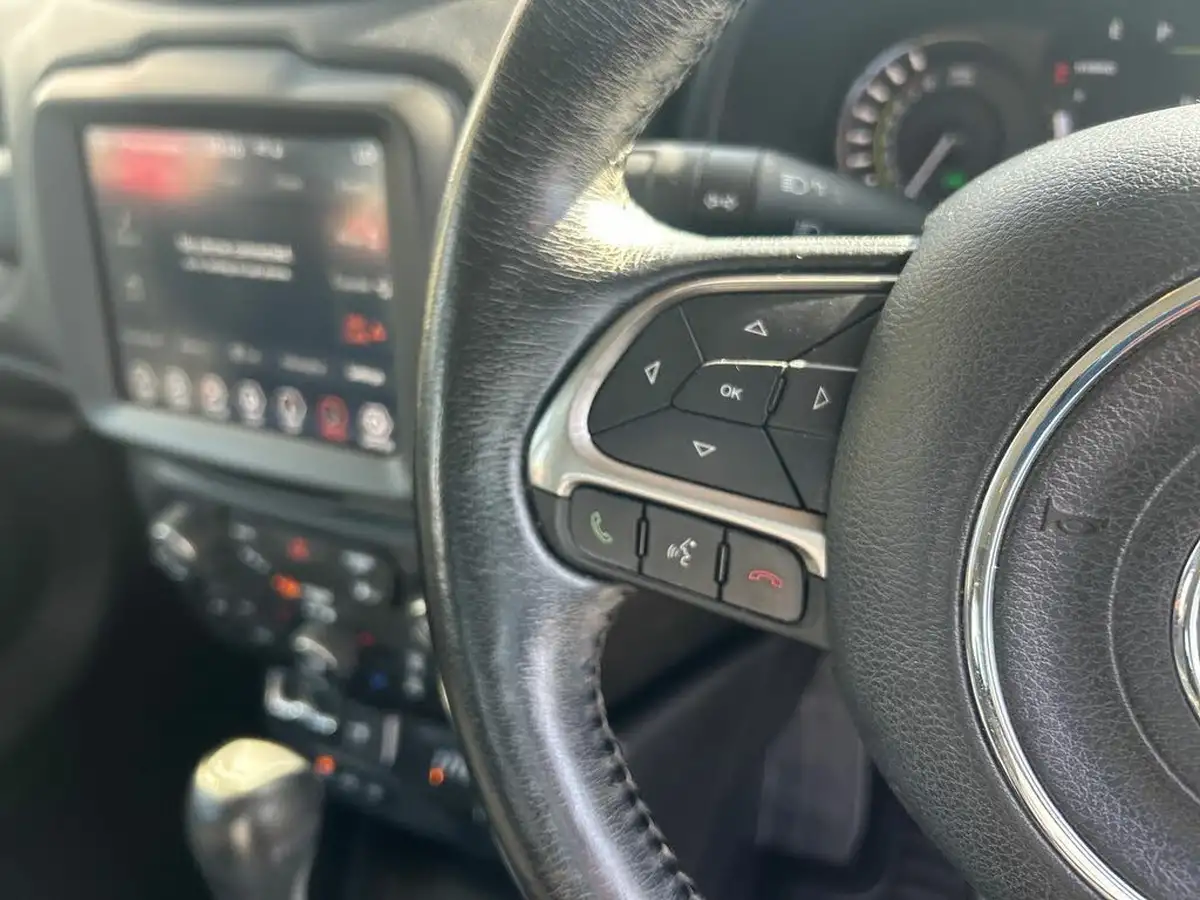 2021-jeep-renegade-13-gse-limited-phev-big-15