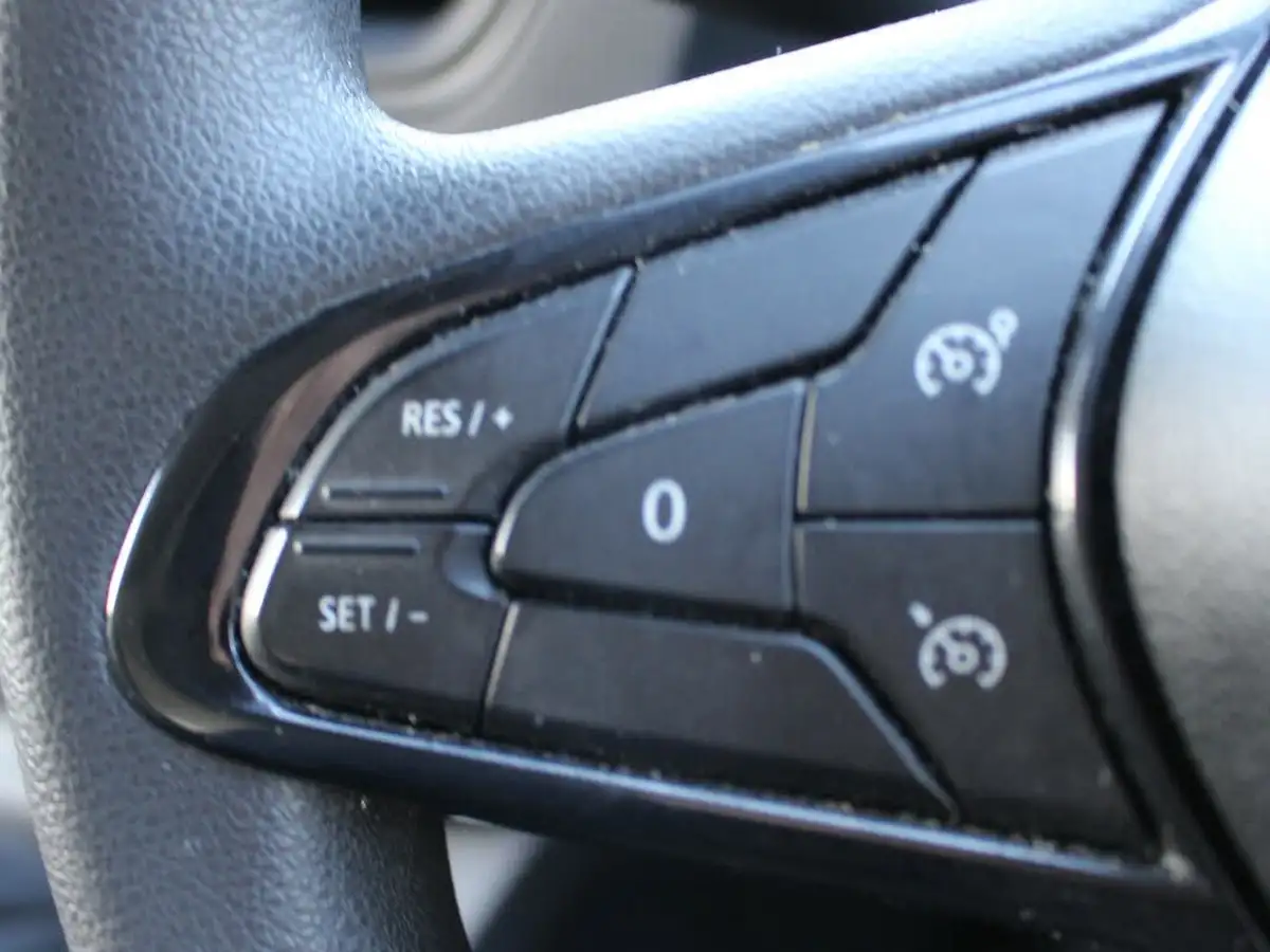 2022-renault-trafic-20dci-sl28-130-business-big-15