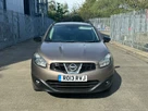2013-nissan-qashqai-20-360-cvt-small-35
