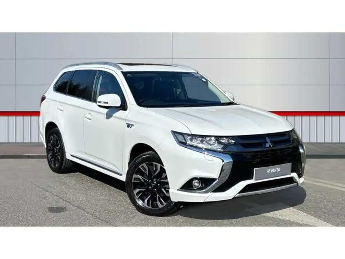2015-mitsubishi-outlander-20-gx4h-phev-big-0