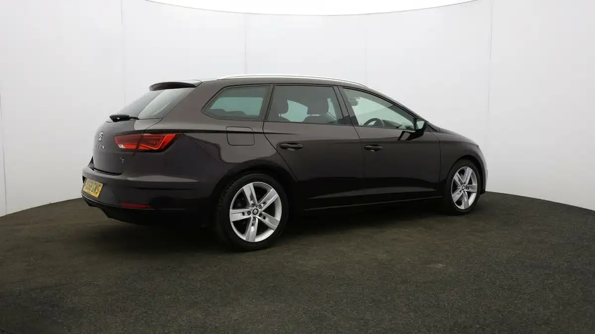 2019-seat-leon-20-tsi-fr-estate-big-50
