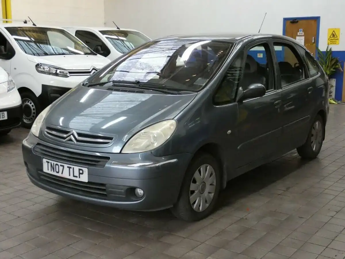 2007-citroen-xsara-picasso-16-vtx-big-8