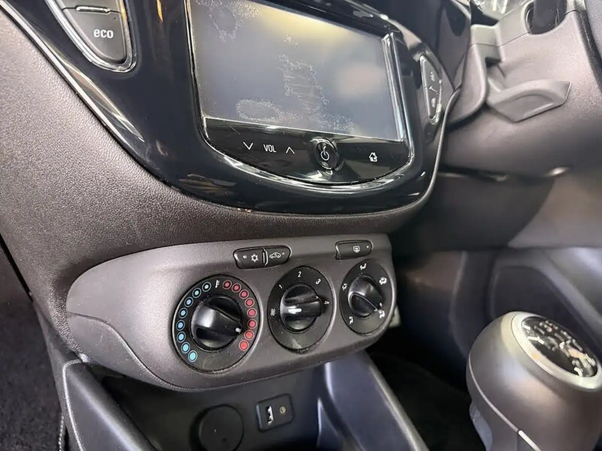 2015-vauxhall-corsa-10i-turbo-limited-edition-3d-big-43