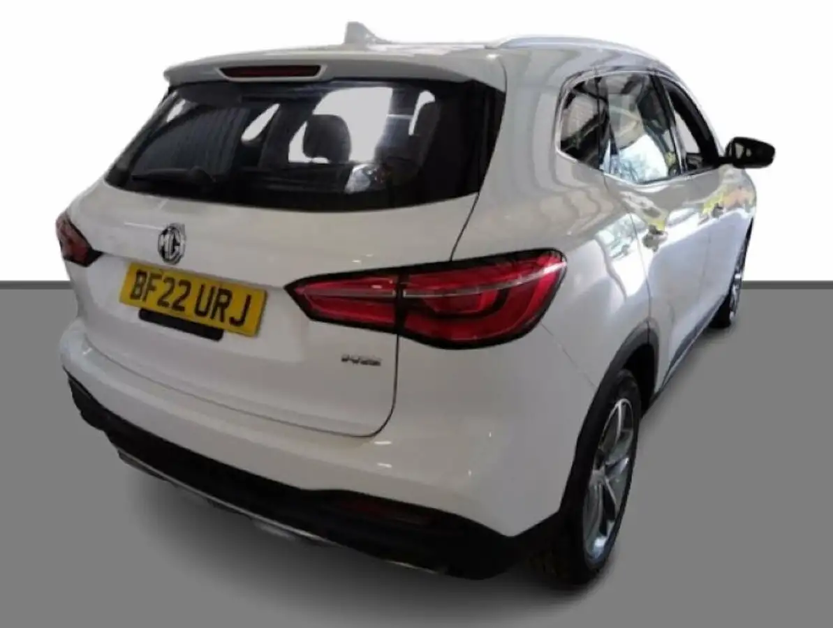 2022-mg-hs-15t-gdi-exclusive-162ps-dct-big-2