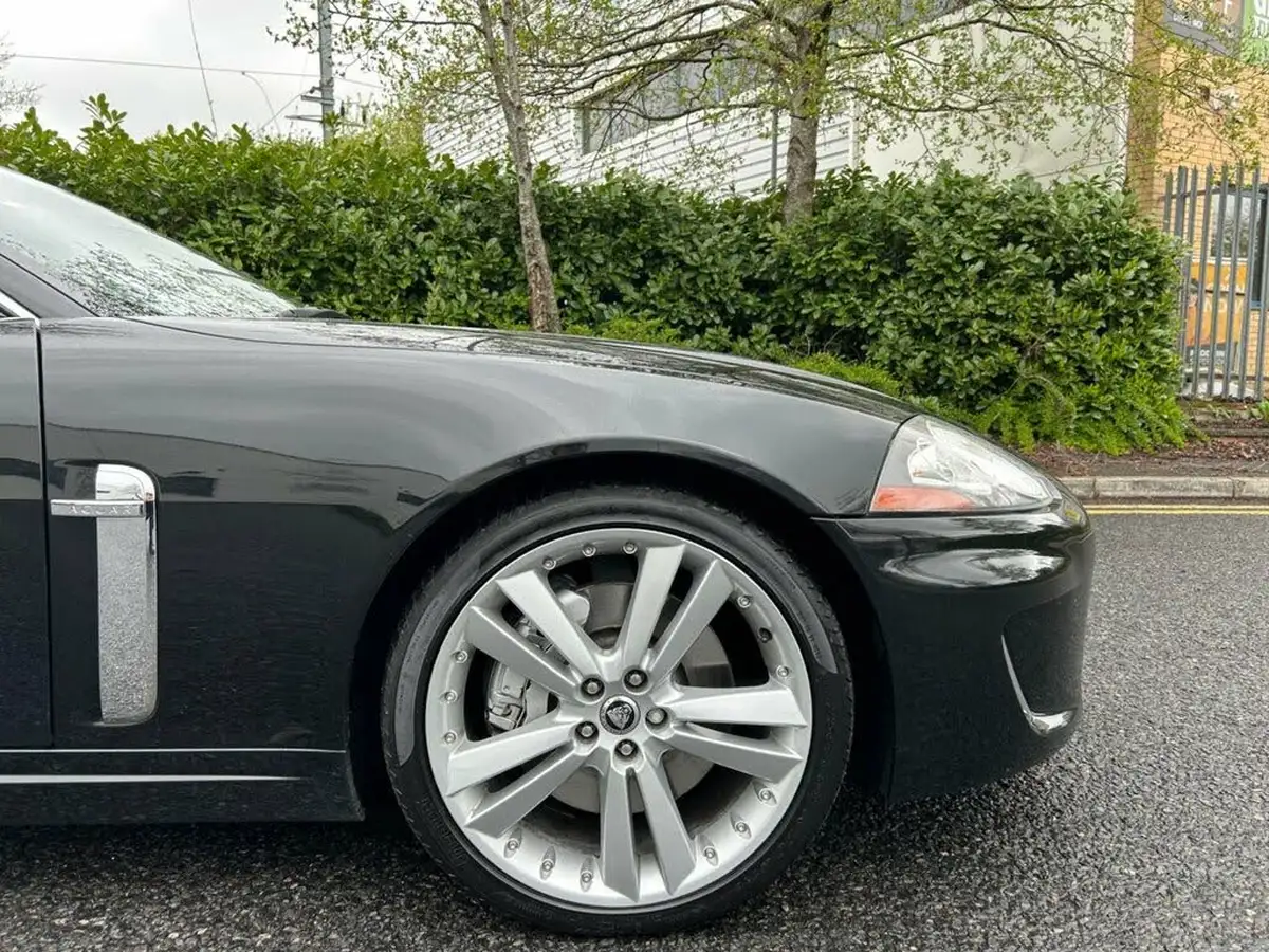 2010-jaguar-xk-50-portfolio-coupe-big-14