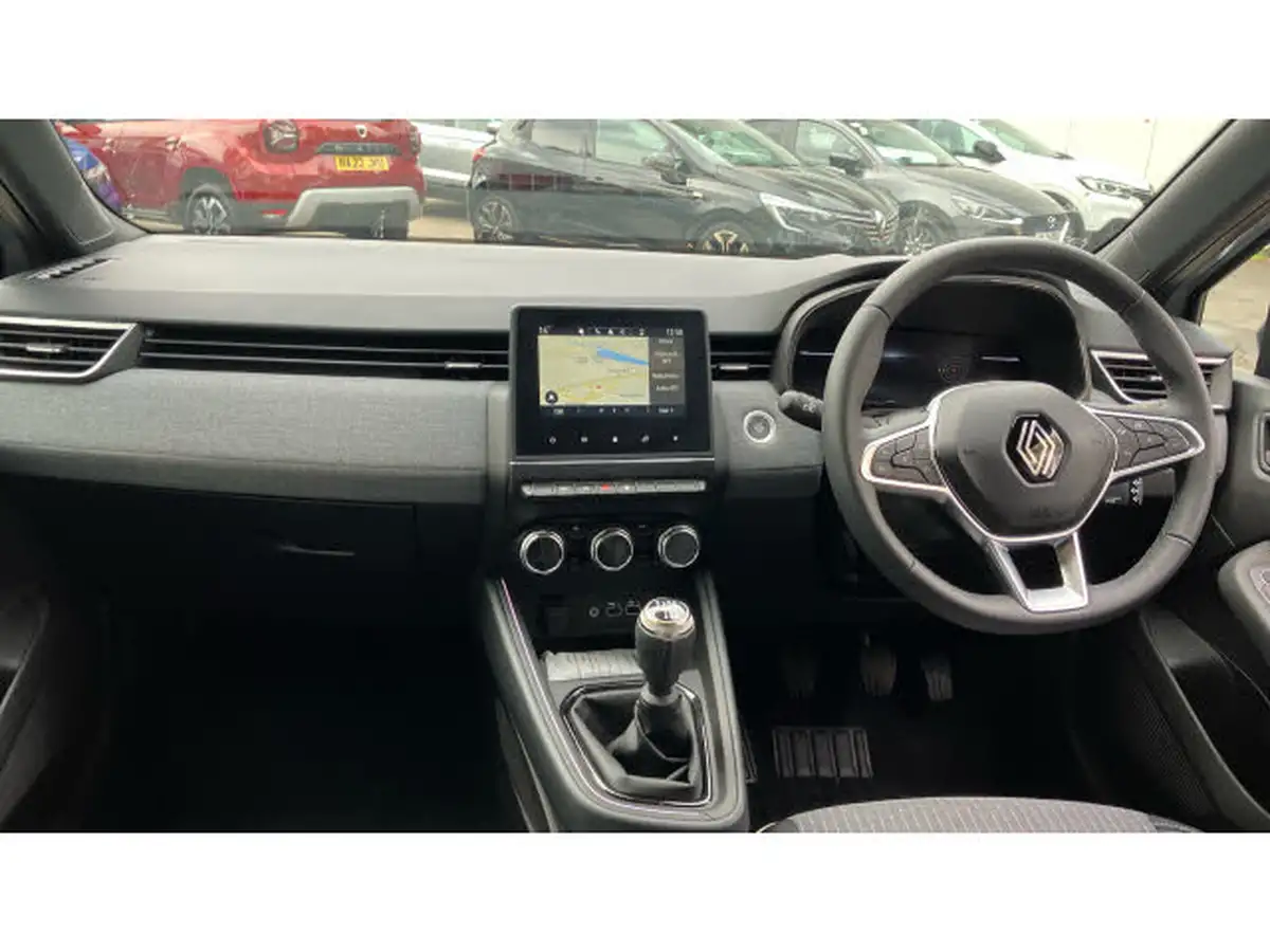 2024-renault-clio-10-tce-techno-big-9