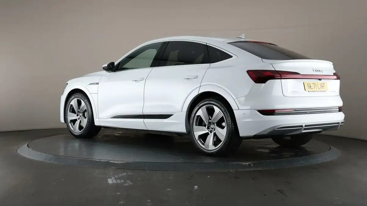 2021-audi-e-tron-55e-s-line-sportback-big-5