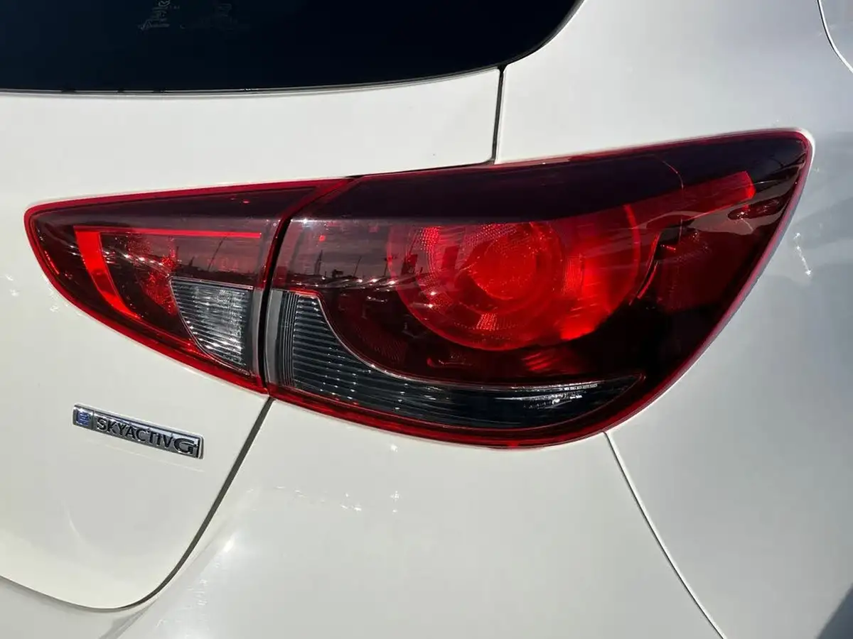 2024-mazda-mazda2-15-e-skyactiv-g-exclusive-line-big-21