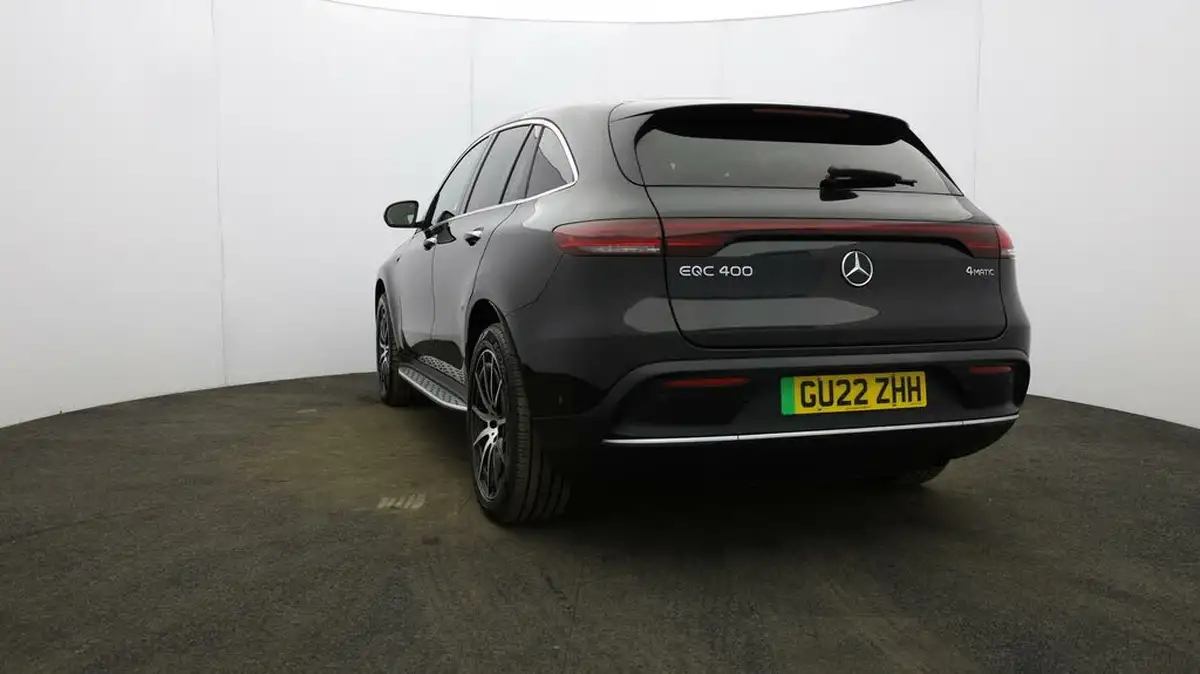 2022-mercedes-benz-eqc-e-eqc-400-amg-line-big-25