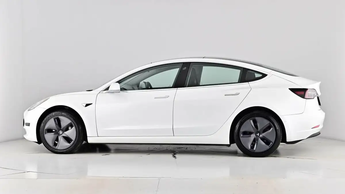 2020-tesla-model-3-e-standard-plus-big-60