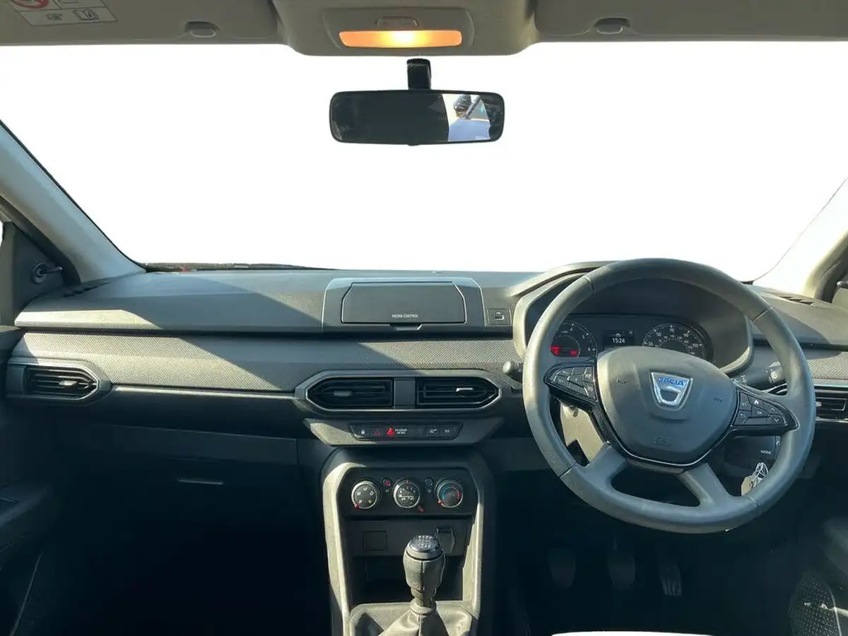 2022-dacia-sandero-10-tce-essential-90bhp-big-5