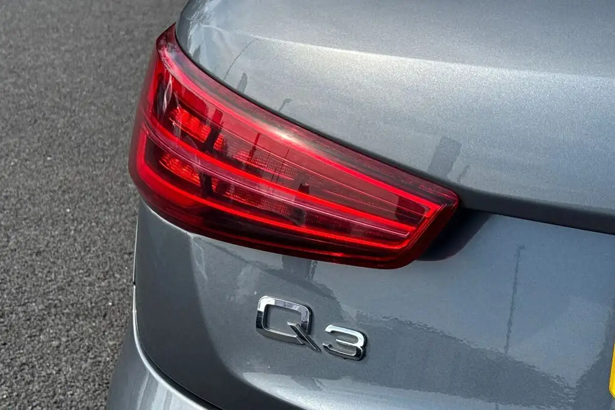 2015-audi-q3-20-tdi-quattro-se-150ps-big-30