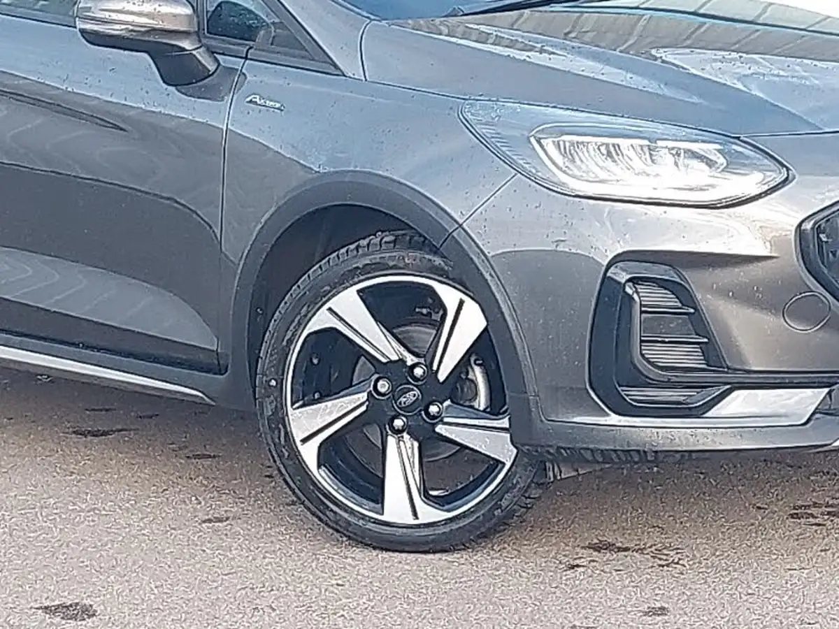 2023-ford-fiesta-10t-active-125ps-hybrid-mhev-big-8