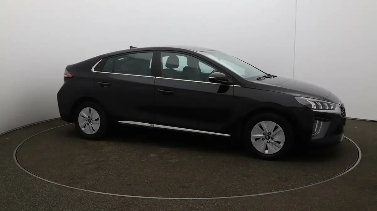 2021-hyundai-ioniq-16-gdi-premium-hybrid-big-38