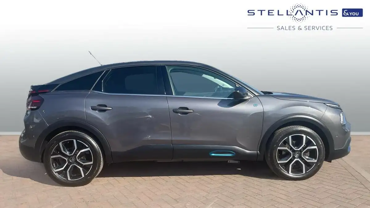 2021-citroen-c4-e-shine-plus-big-1