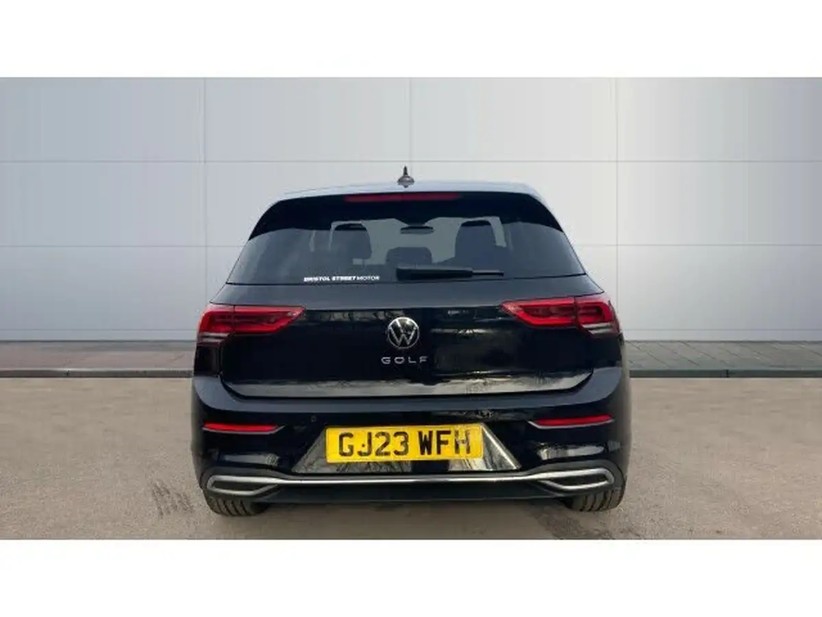 2023-volkswagen-golf-15-tsi-style-edition-150ps-big-5