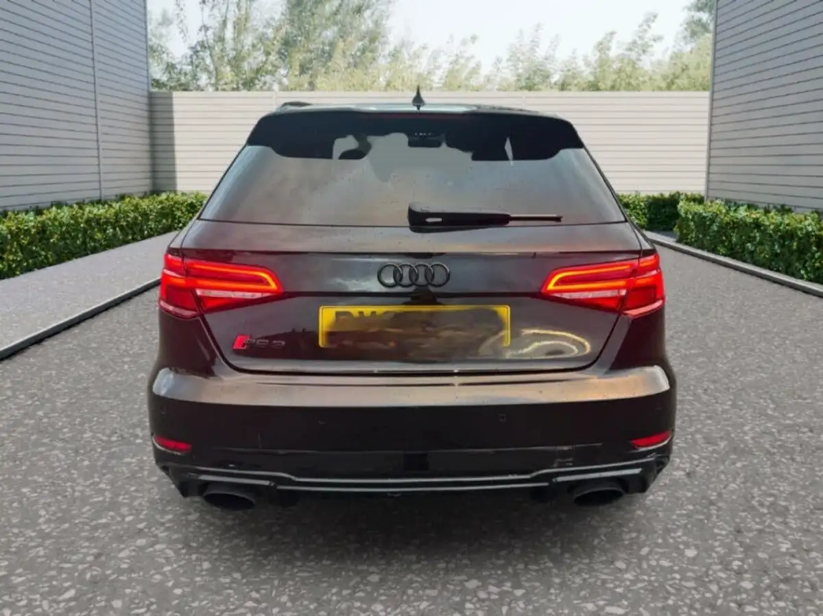 2017-audi-rs3-25-tfsi-quattro-400ps-sportback-5d-big-4