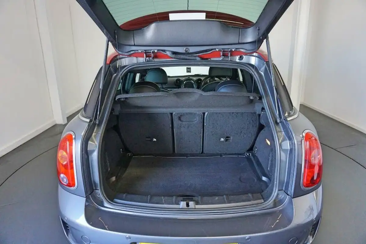 2015-mini-countryman-16-cooper-s-park-lane-edition-all4-big-8