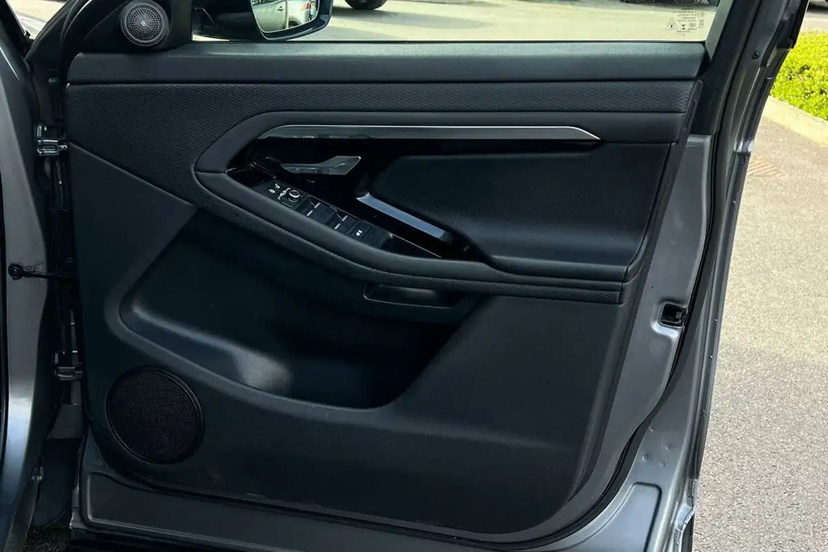 2020-land-rover-range-rover-evoque-20-d180-s-big-49