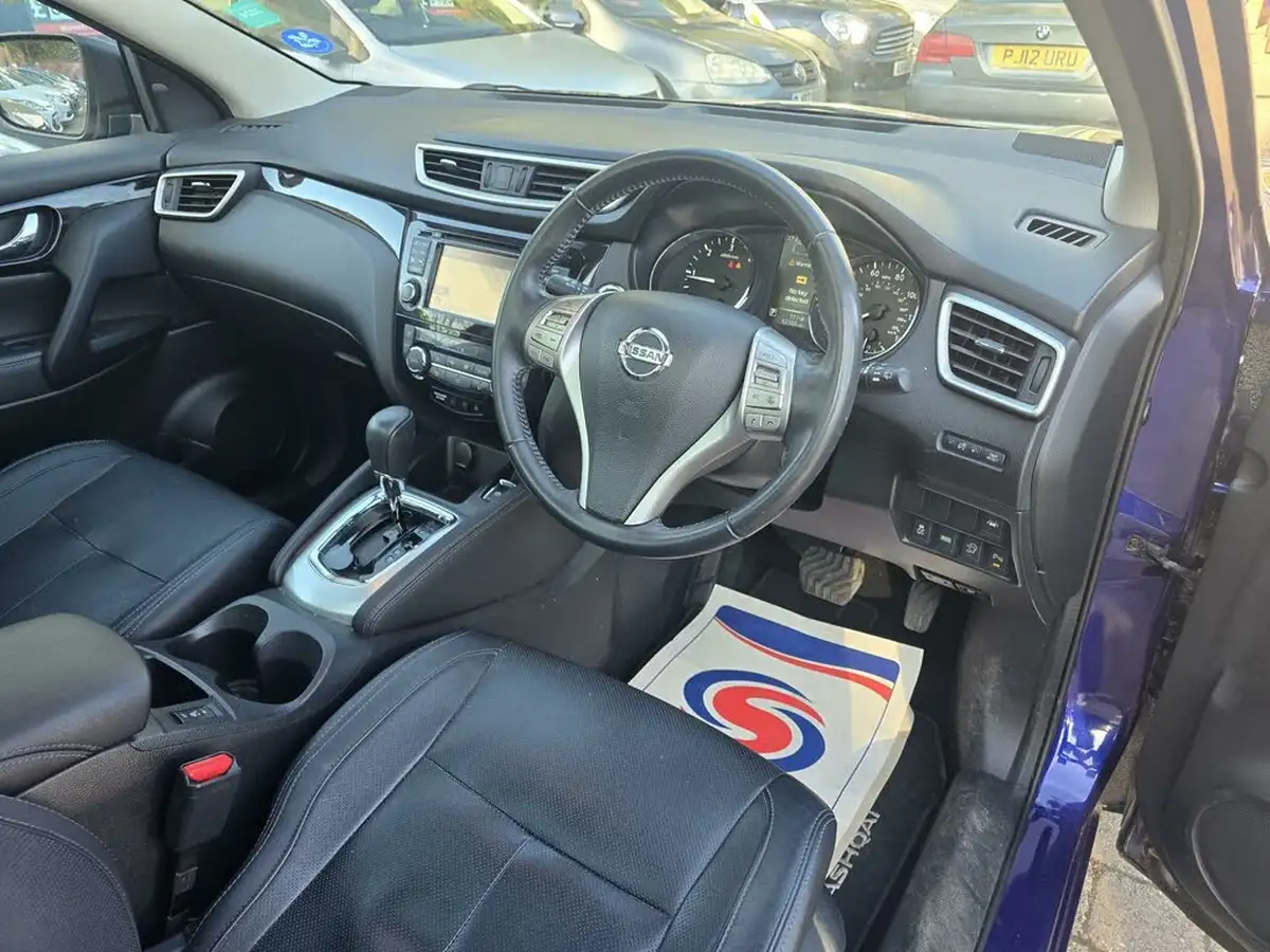 2015-nissan-qashqai-16dci-tekna-xtronic-cvt-big-21