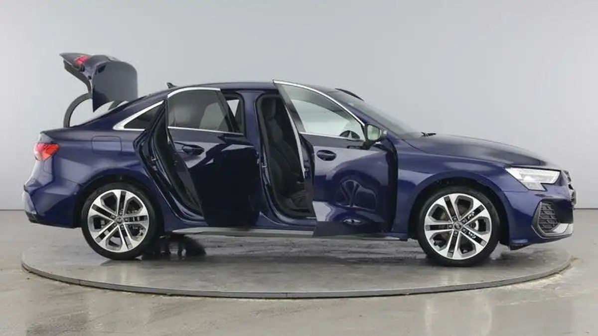 2024-audi-a3-15-35-tfsi-s-line-saloon-4d-big-9