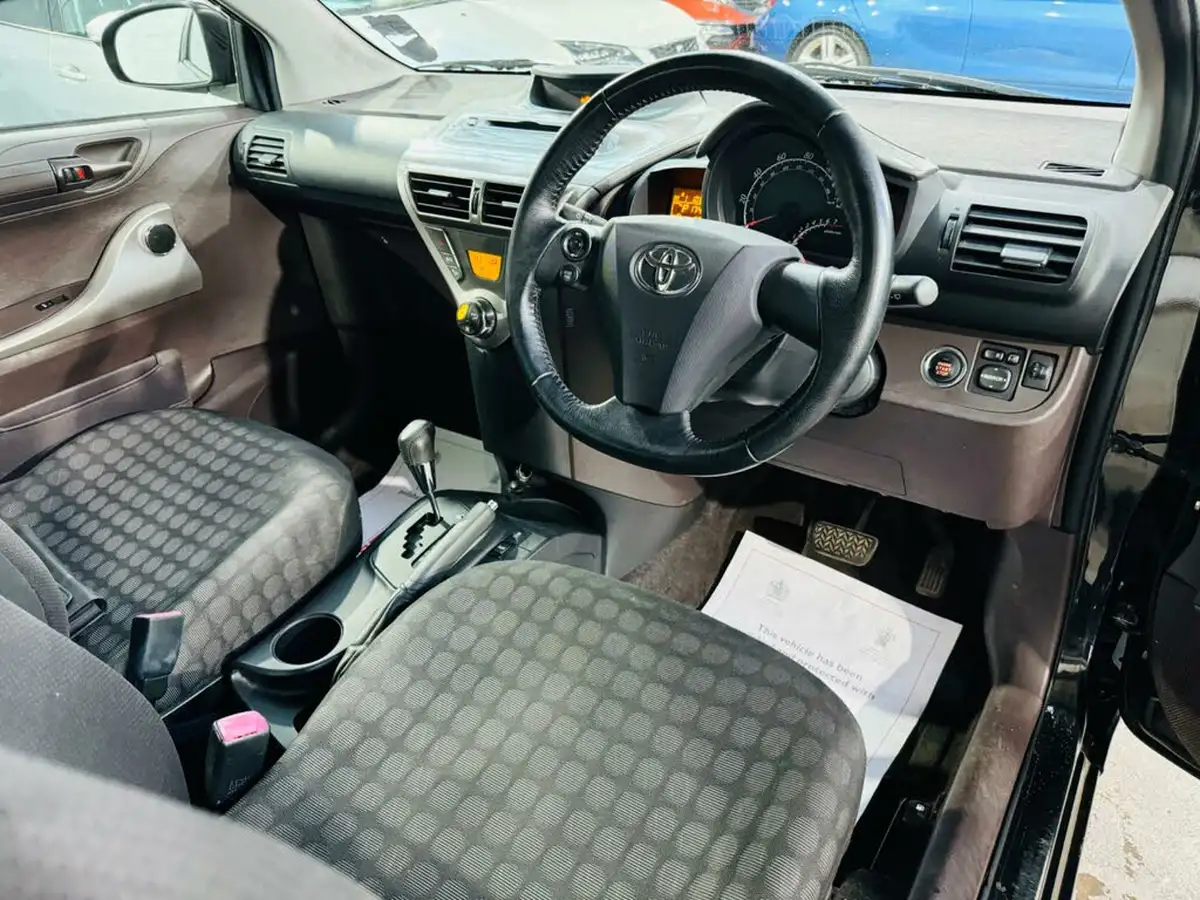 2009-toyota-iq-10-2-multidrive-big-8