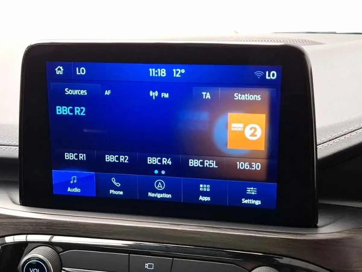 2024-ford-kuga-25t-vignale-190ps-fhev-big-9