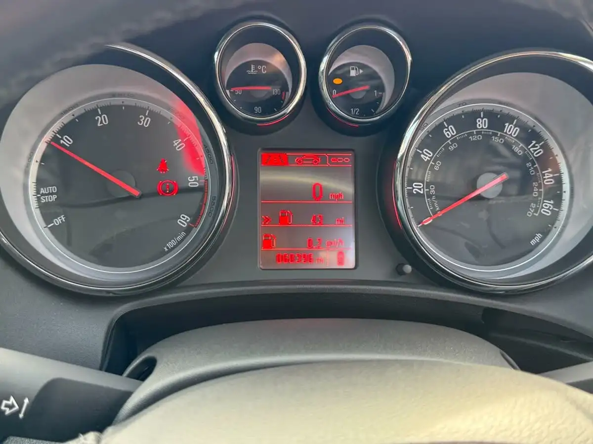 2015-vauxhall-gtc-20cdti-limited-edition-16v-ss-big-38