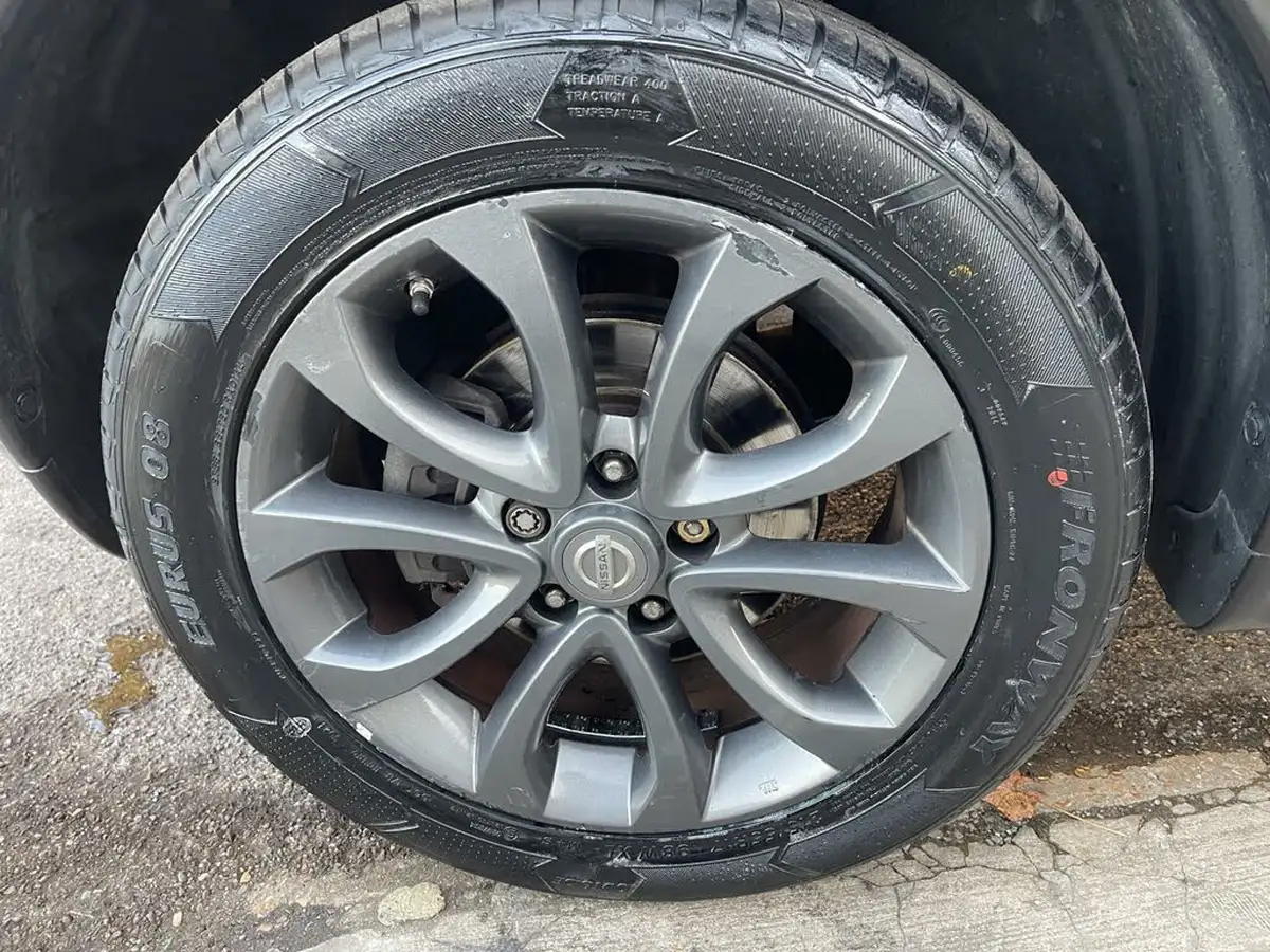 2014-nissan-juke-16-tekna-117ps-1598cc-xtronic-cvt-big-27