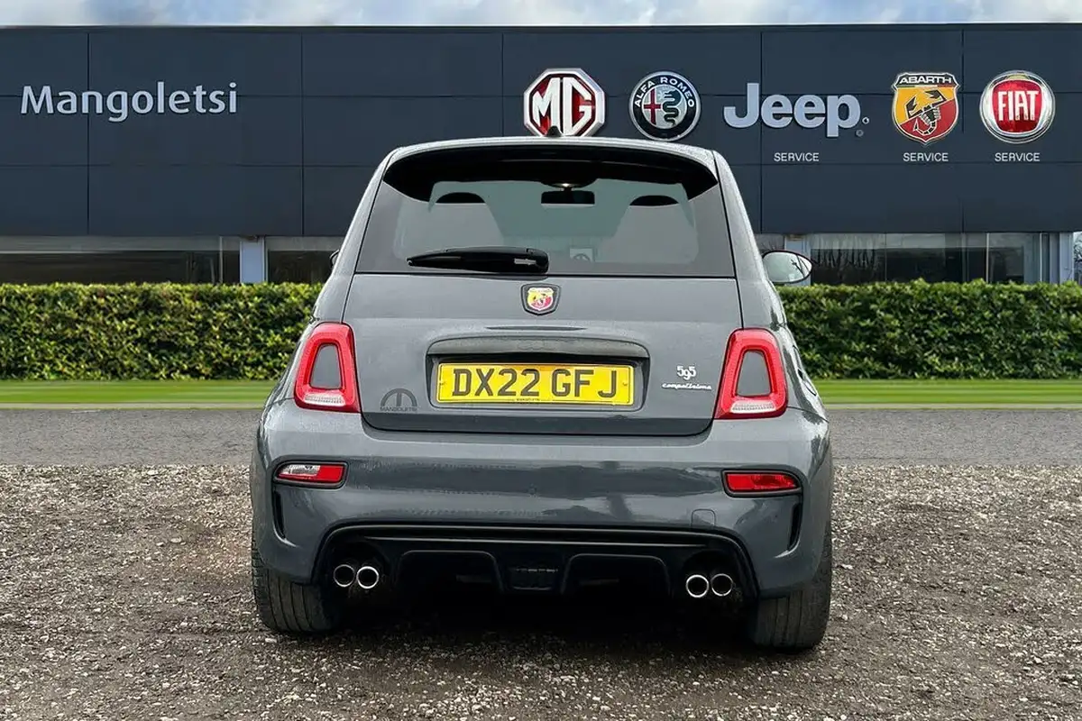 2022-abarth-595-14-tjet-competizione-big-6