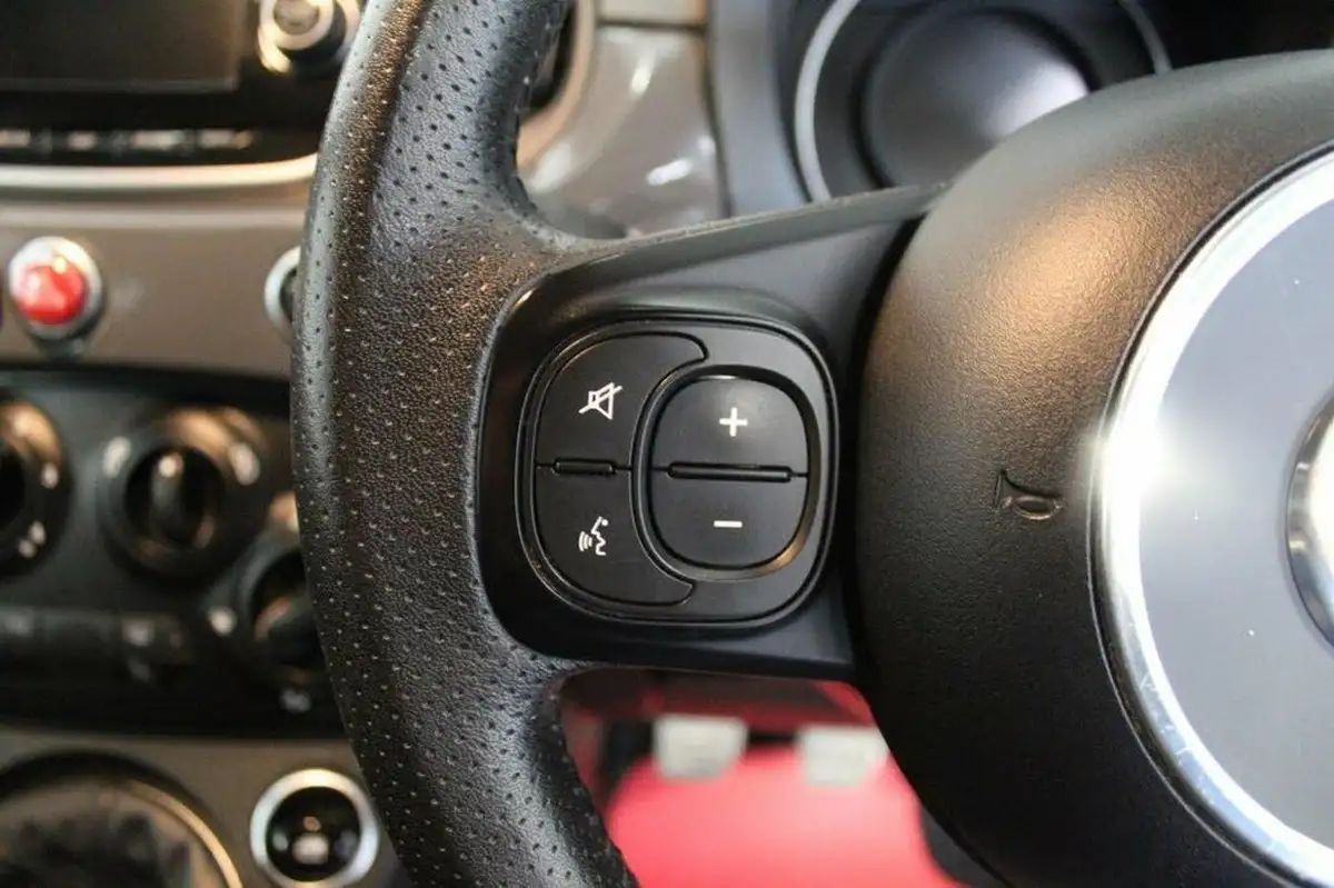 2016-abarth-595-14-tjet-big-30