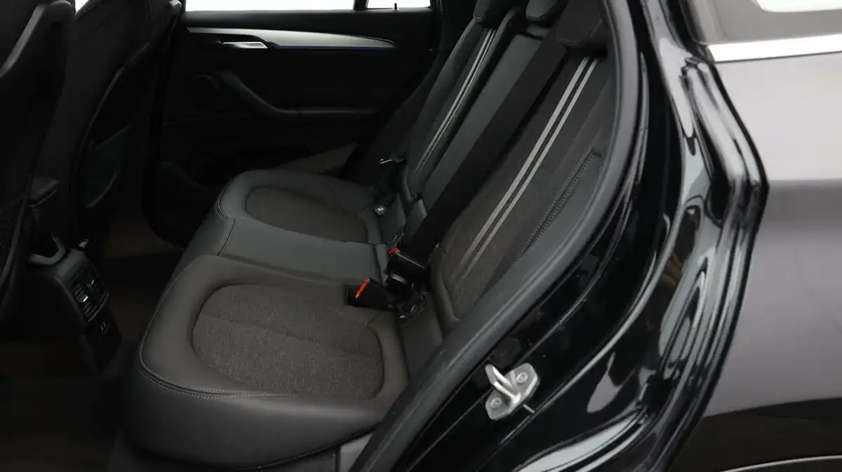 2022-bmw-x1-15-xdrive-25e-phev-m-sport-big-15