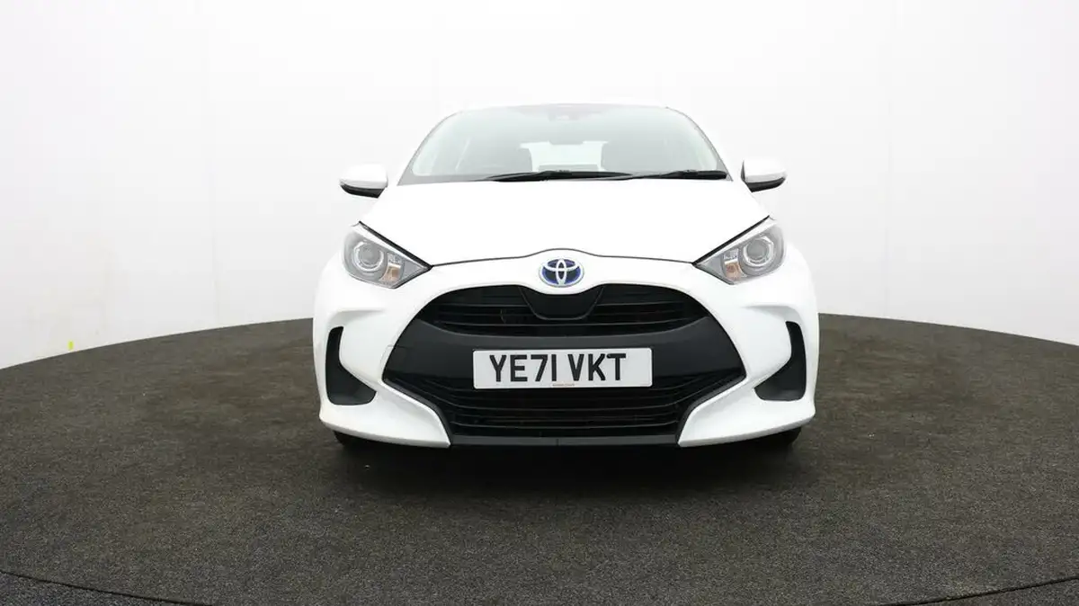 2022-toyota-yaris-15-vvt-i-icon-big-47