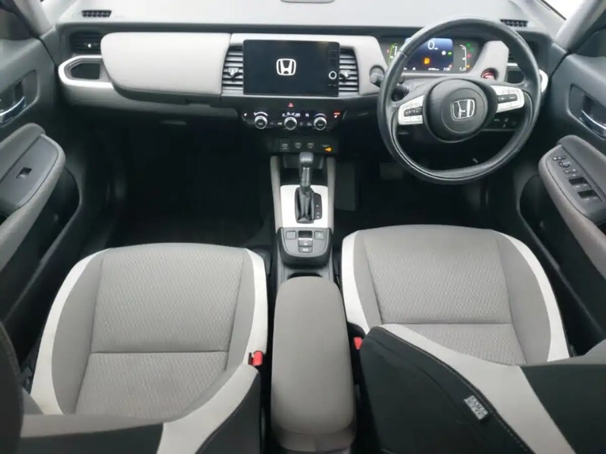 2021-honda-jazz-15-i-mmd-ex-109ps-big-2