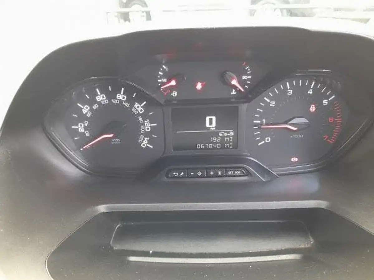 2021-peugeot-partner-15-bluehdi-1000-grip-100ps-eu6dt-big-15