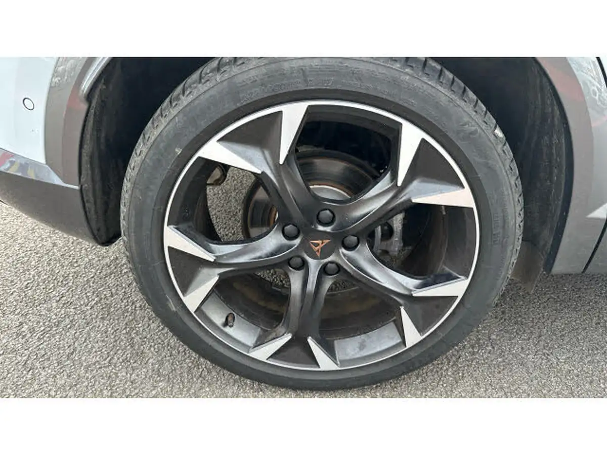2024-cupra-formentor-14-e-hybrid-v2-big-33